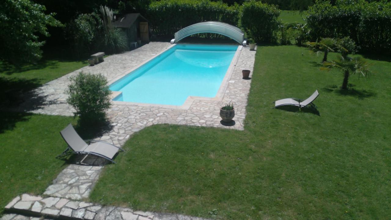 Villa Dikaria Montacher Екстериор снимка